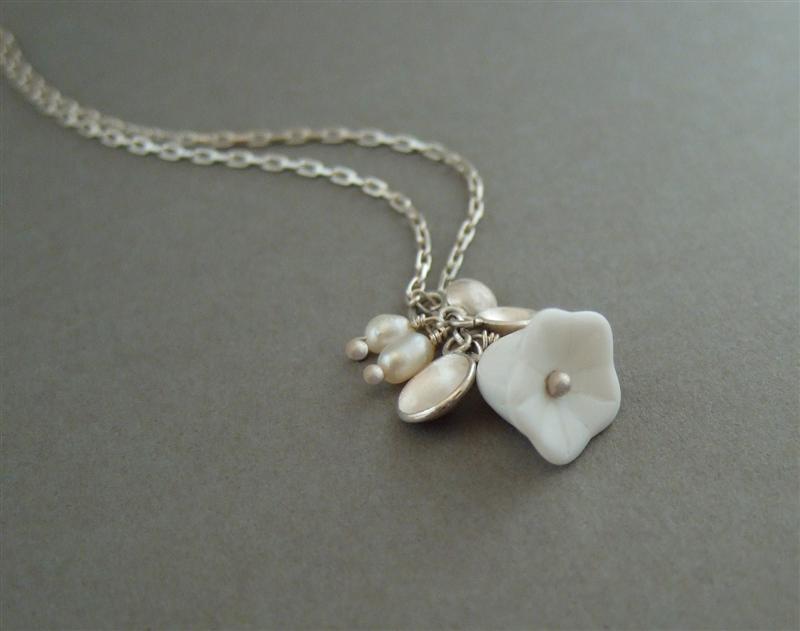 WN21 - Snow Drop Necklace (silver, vintage glass & white pearl)