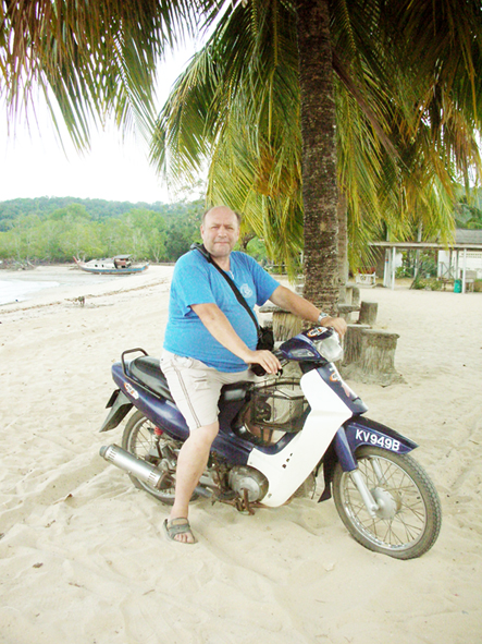 0601MY0505E - On motobike around  Langkawi Island, MALAYSIA
