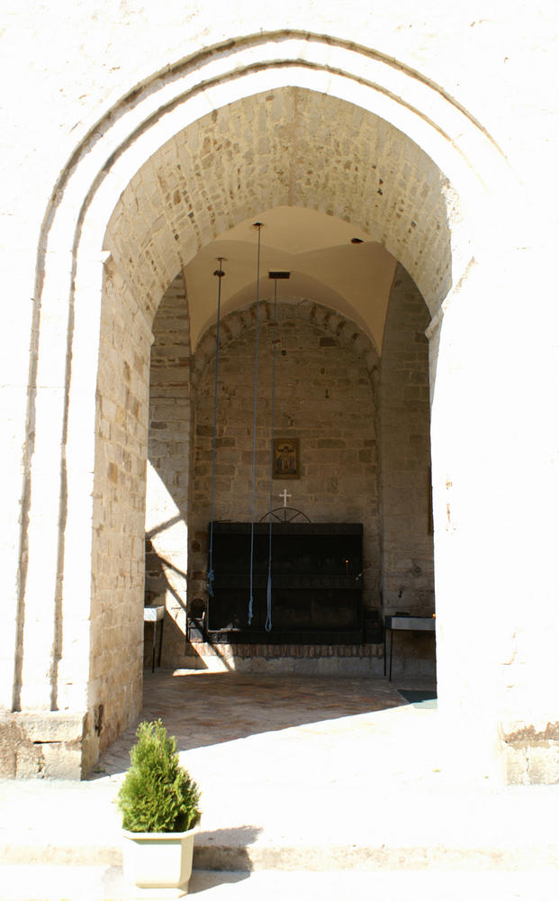 Jazak Monastery 07