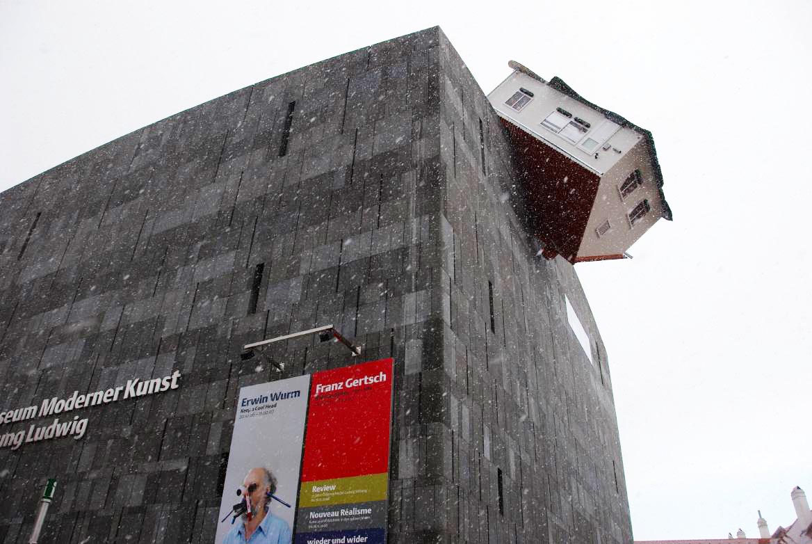 Erwin Wurm: House Attack
