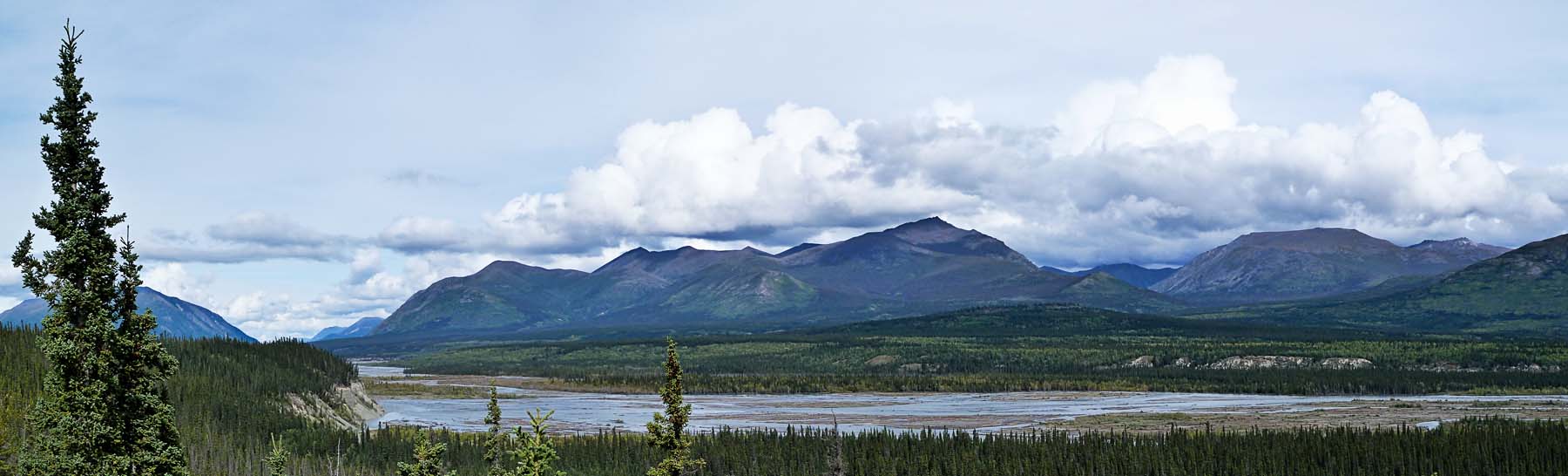 Quelque part au Yukon / Somewhere in the Yukon