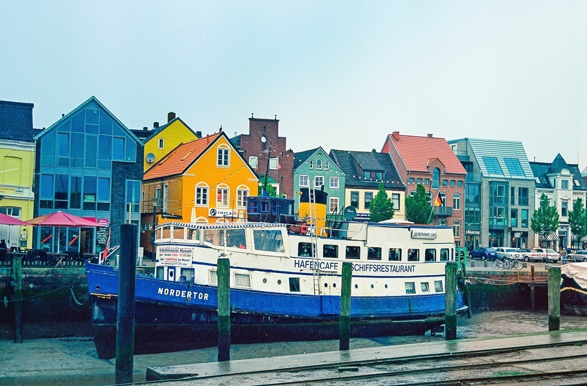 Harbor Boat Restaurant