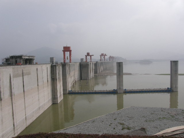 P7150247 Huge Three Gorges Dam so large we could hardly see the other side.JPG
