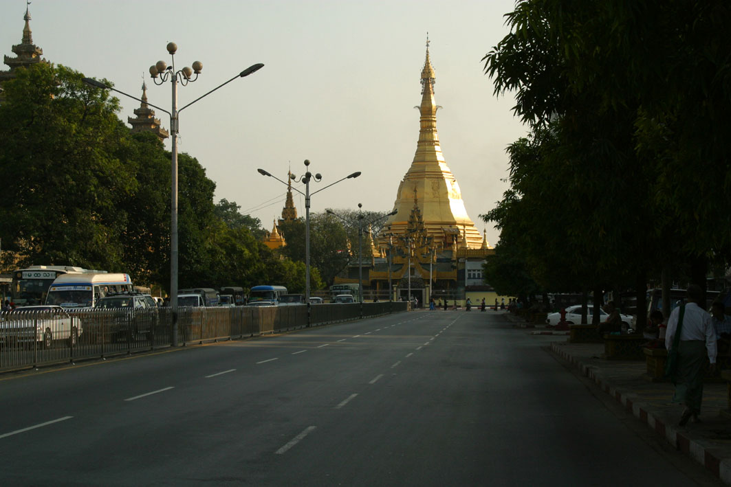 Sule Pagoda