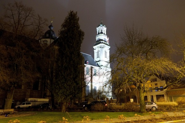 Abdij church by night