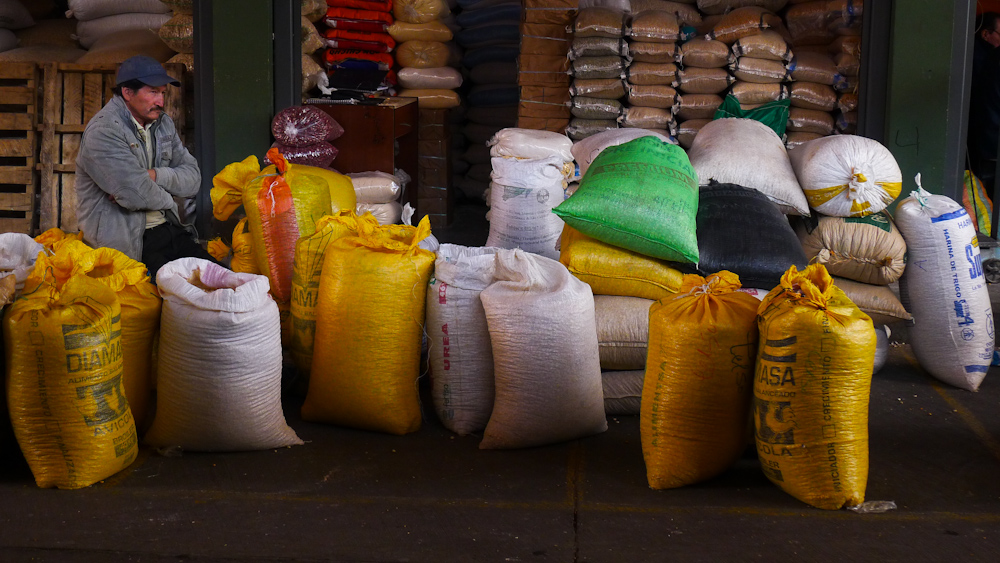 Slow business, Cuenca, Ecuador, 2011