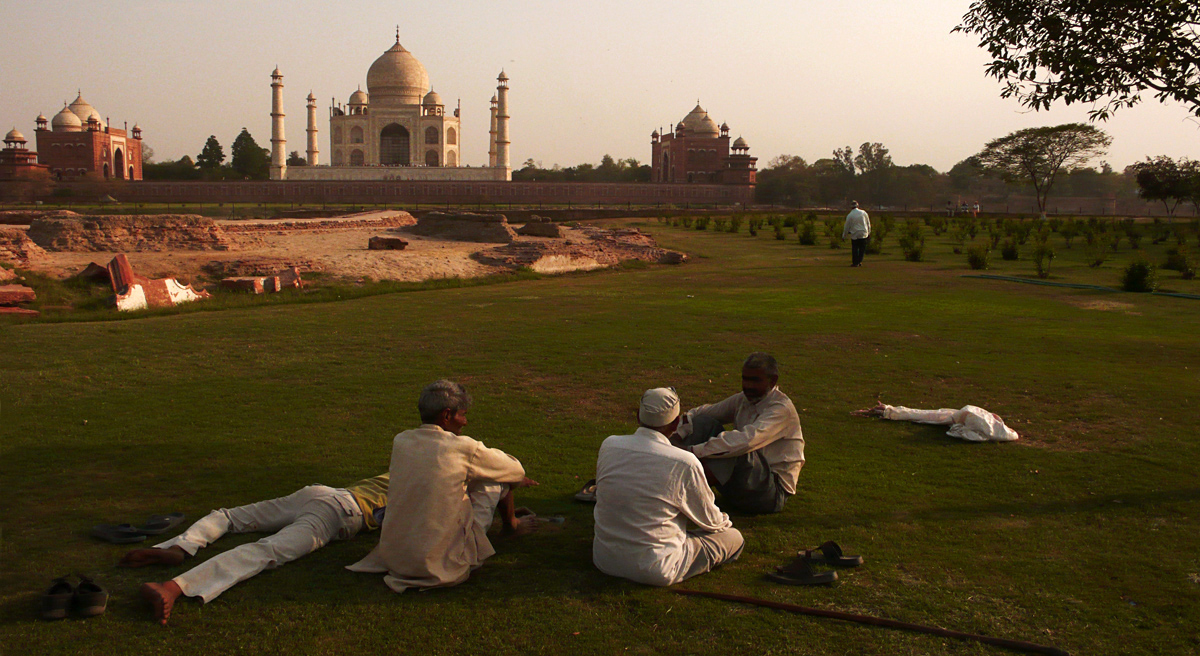 The other side of the Taj, Agra, India, 2008