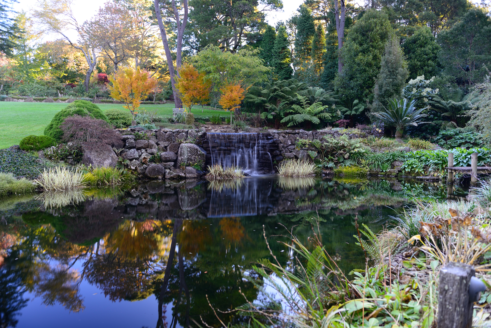 Mt Wilson Pond waterfall image web.jpg