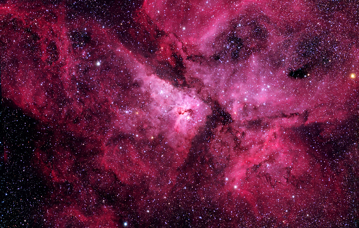 Eta Carina  Ha LRGB 30 15 15 15 15 AP140.jpg