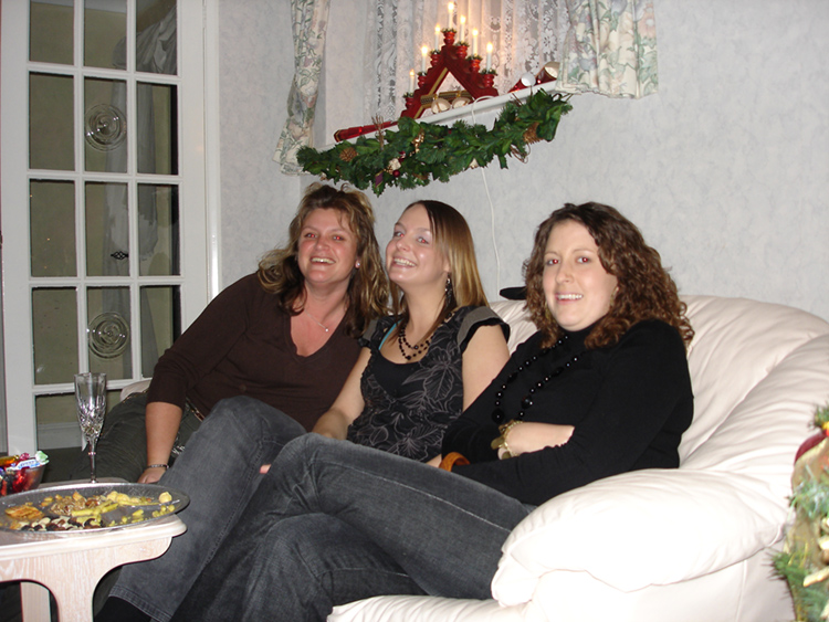 Donna, Gemma and Heidi.jpg