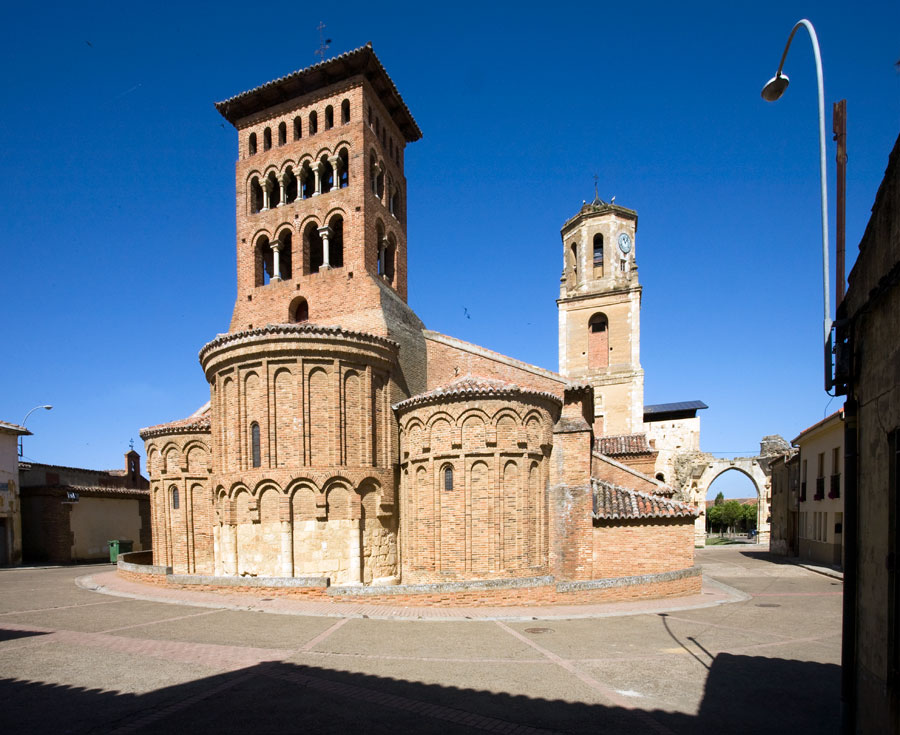 Sahagn - Iglesia de San Tirso