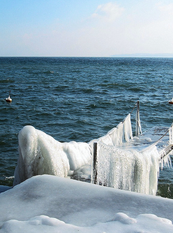 Frozen pier