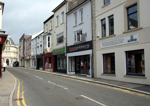 Image022 crop.jpg