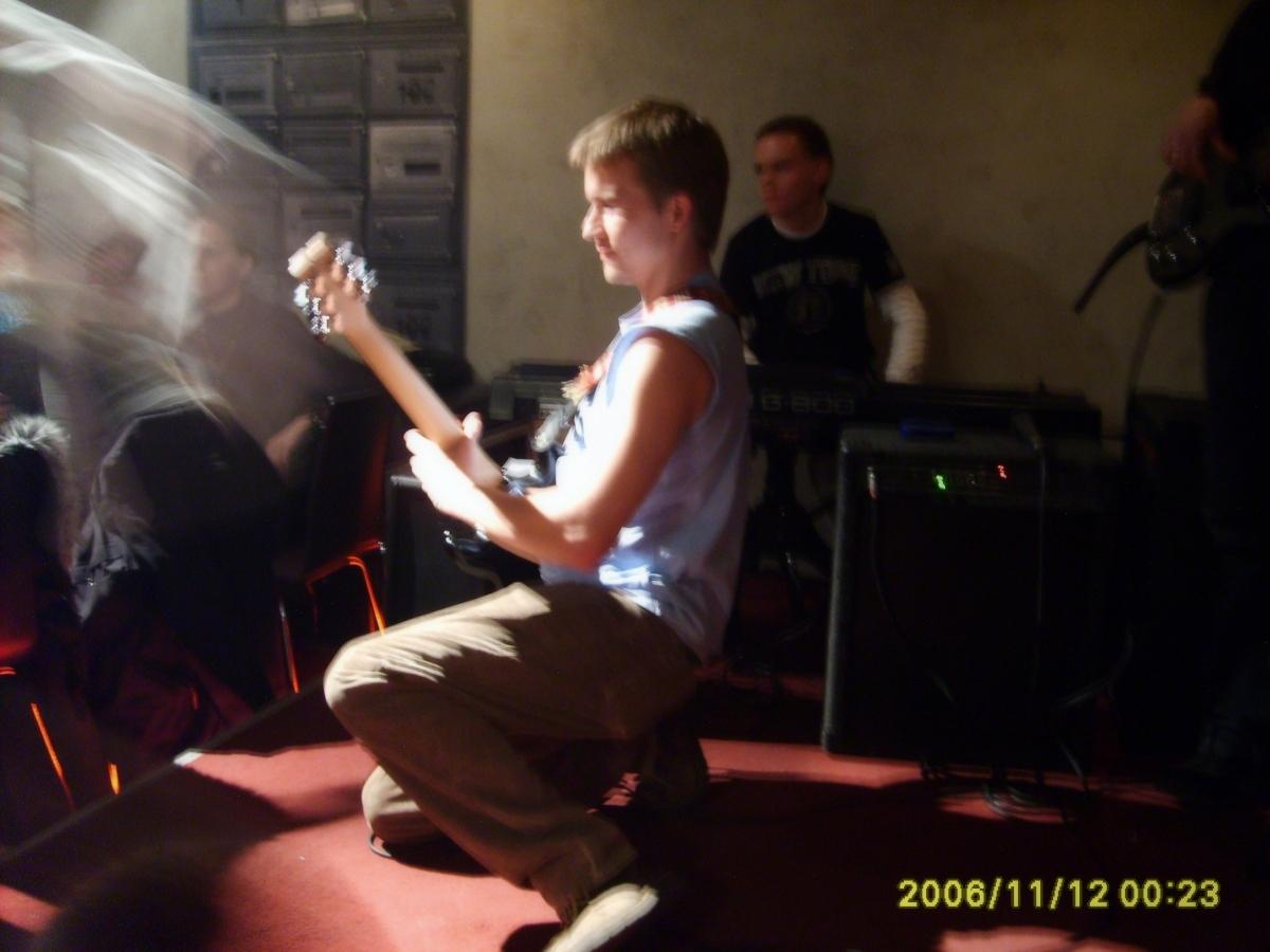 Bartek playing ...