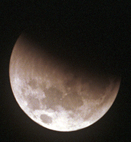 Lunar Eclipse Jan01 early MTO1100 No.9a edits web.jpg