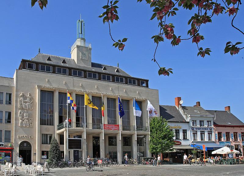 Turnhout<br>Het stadhuis - Erfgoedhuis