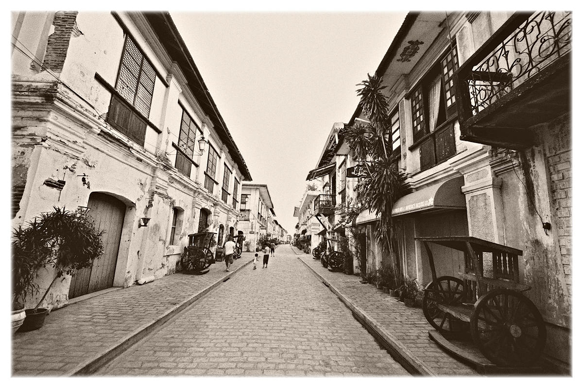 Crisologo St, Vigan, Ilocos, Philippines