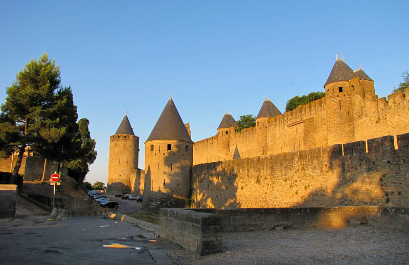 fosss et double remparts de Carcassonne