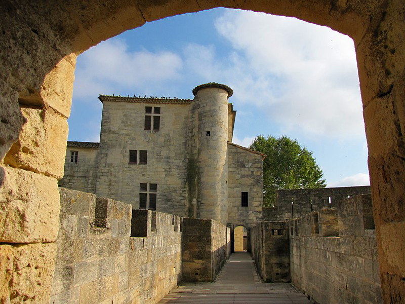 de la tour vers le muse