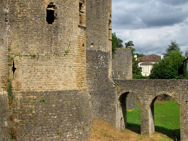 Pontlevis de Villandraut