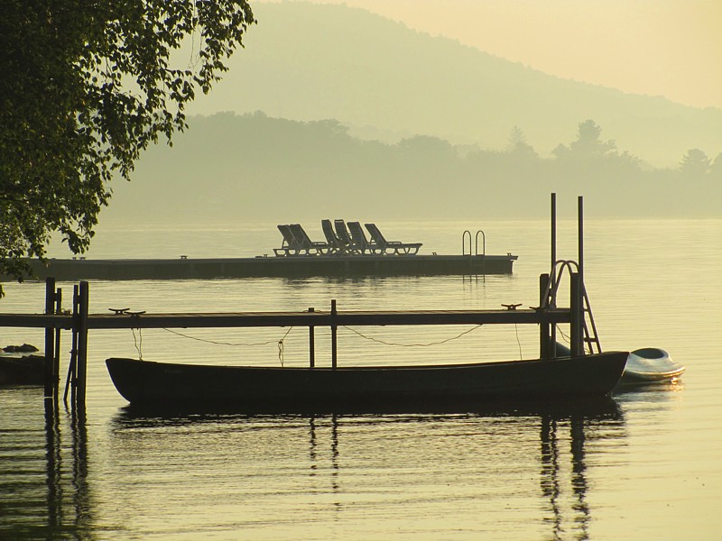 Un matin orang sur le lac Massawipi