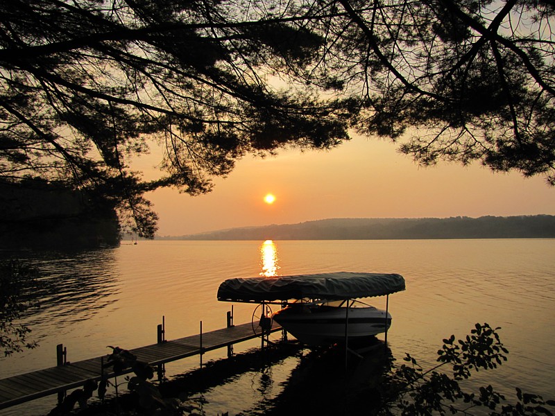 LE MANOIR HOVEY AU BORD DU LAC MASSAWIPI