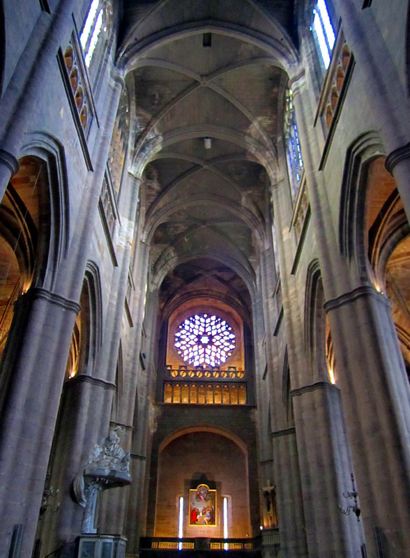 Nef de la cathédrale, Rodez