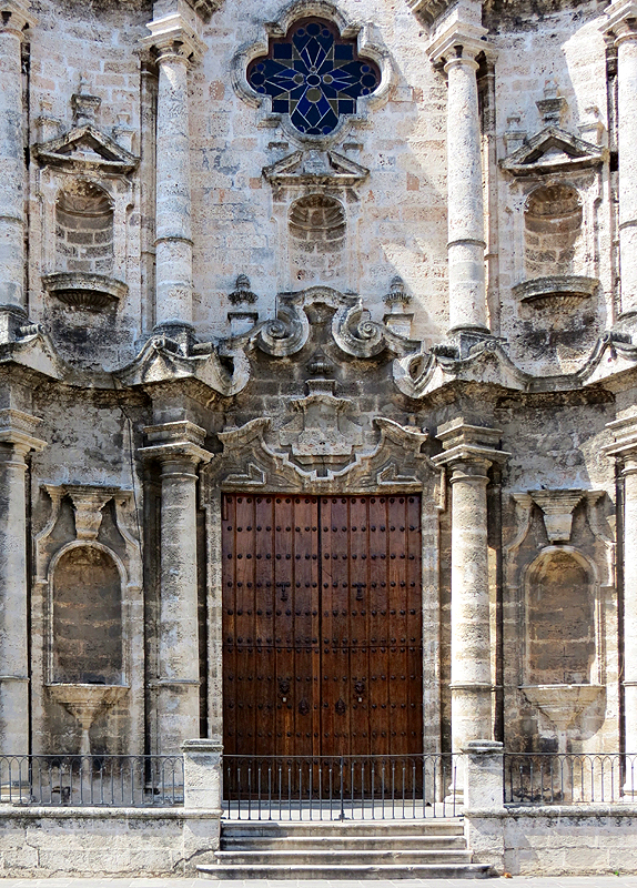 La grande porte de la cathdrale