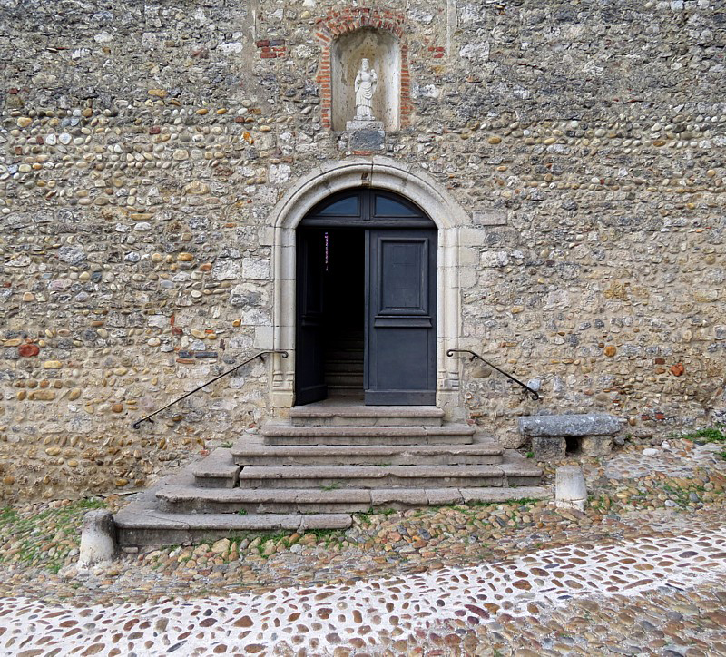 L'entre de l'glise