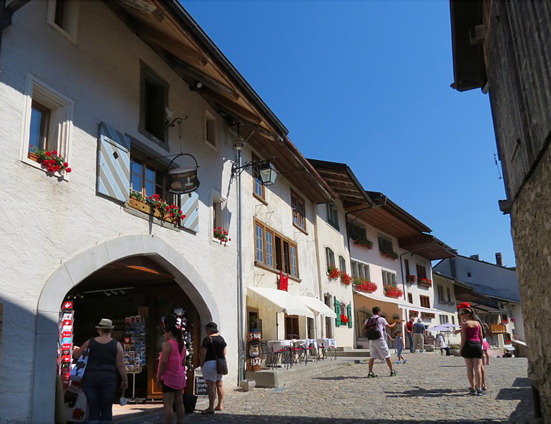 Arrive  Gruyres