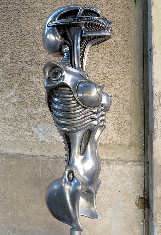 femelle d'acier