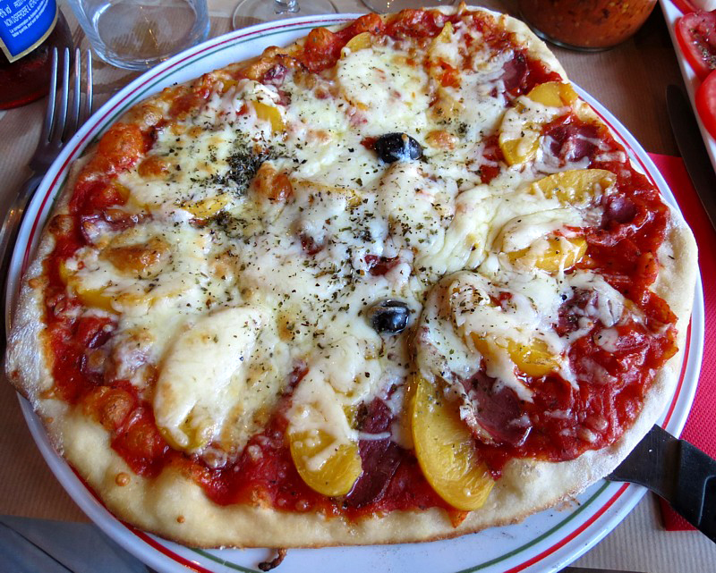 Une pizza renome  la Bastide d'Armagnac