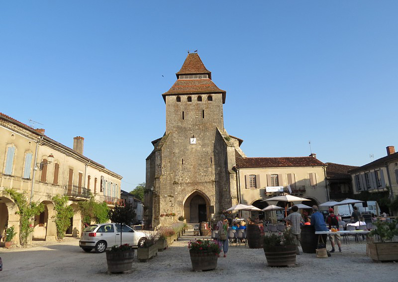 Place centrale,  Bastide d'Armagnac