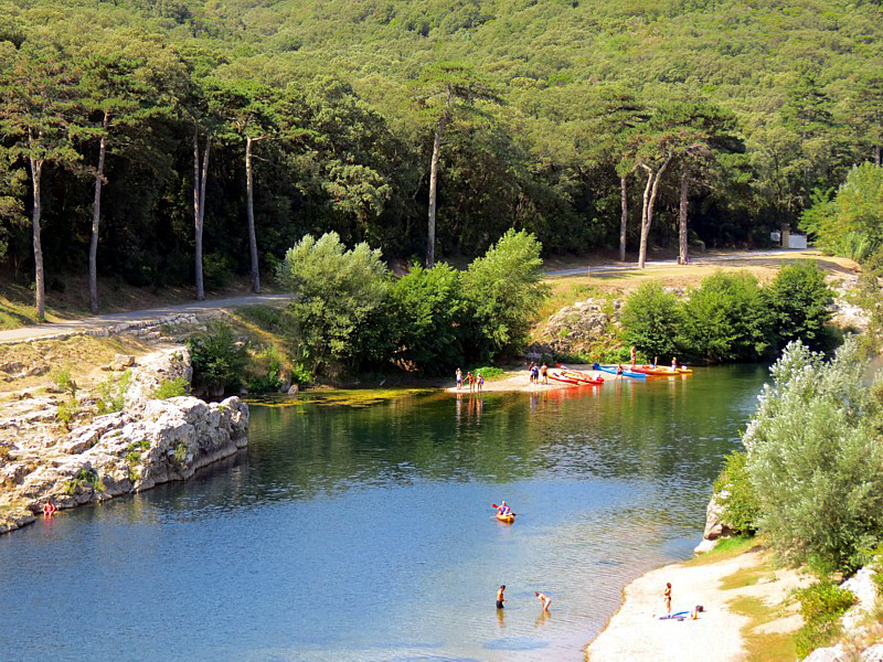 au tournant du Gard