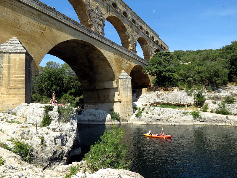 Cano sur le Gard