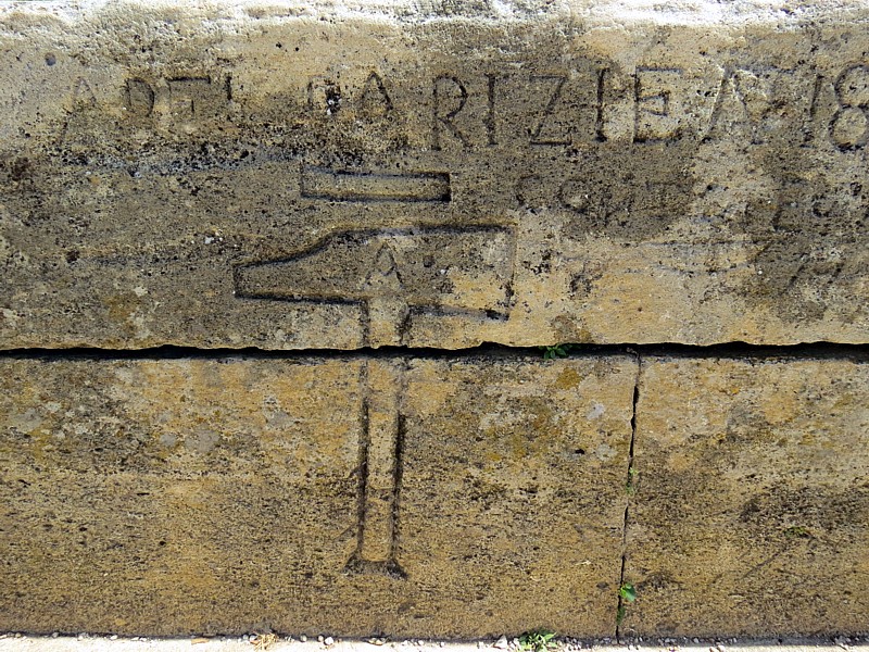 graffiti au marteau