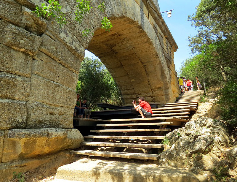 Monte  un bout de l'Aqueduc