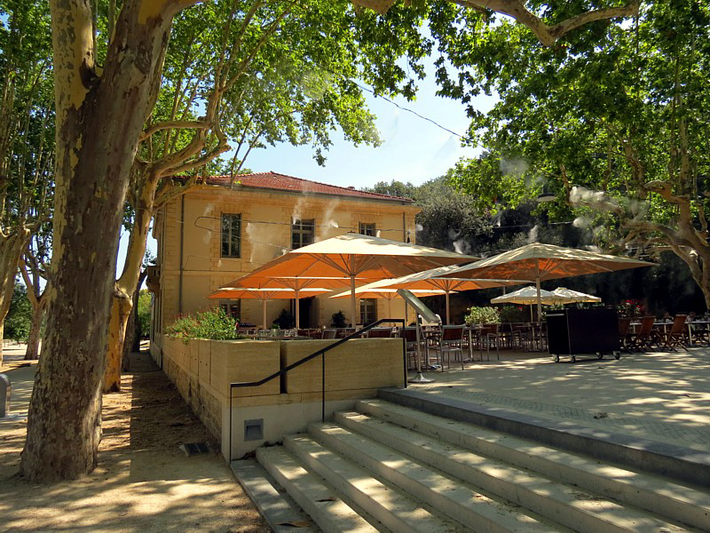 Restaurant avec brumisateurs
