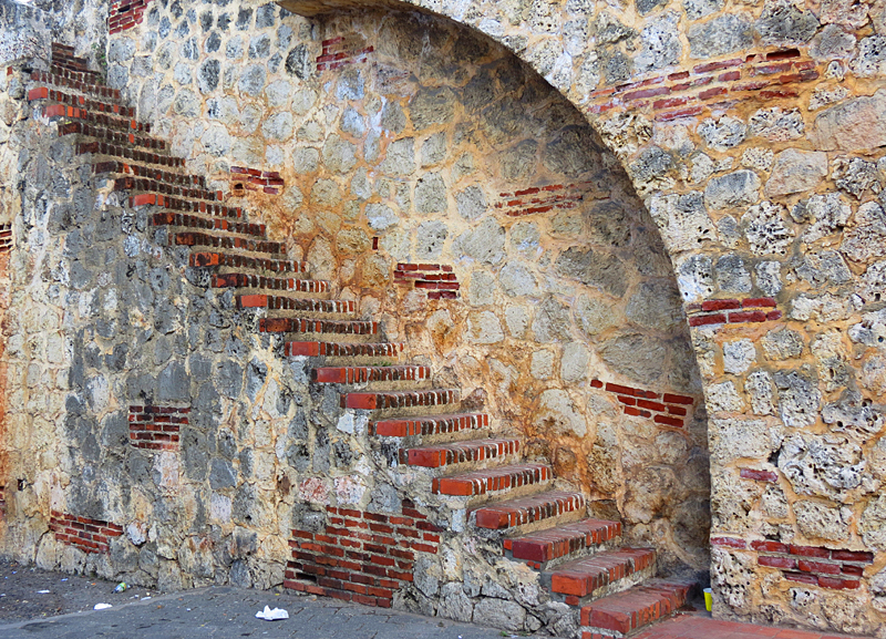 L'escalier de brique des murailles