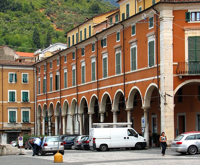 colonnade
