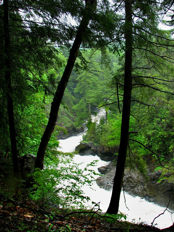 la rivire dans la faille