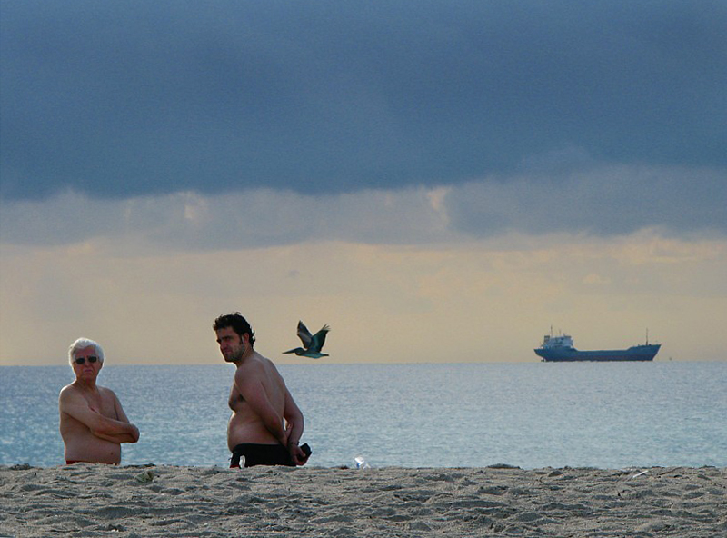 discussion sur la plage