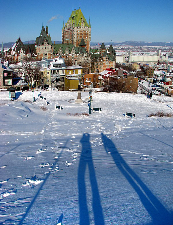 Les ombres devant le chateau Frontenac