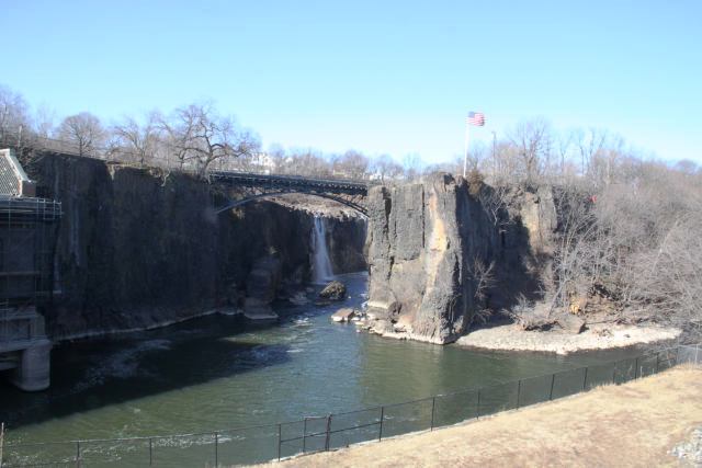 ir-120213__9980_13-11.jpg
