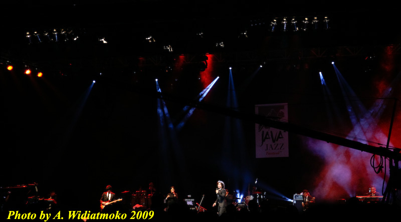 Maliq 'n D'Essentials at Java Jazz 2009