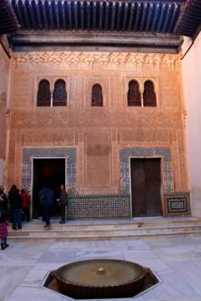 8287 Navaries Courtyard Alhambra.jpg