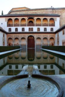 8295 Palacio Navaries Alhambra.jpg