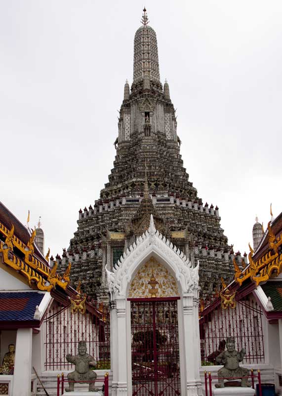 Wat Arun (Temple of the Dawn)