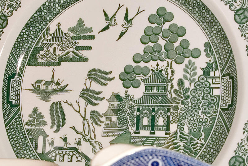 Willow Pattern Sideboard 19/05