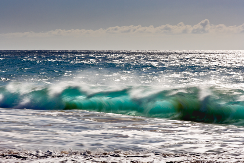 wave 02704 